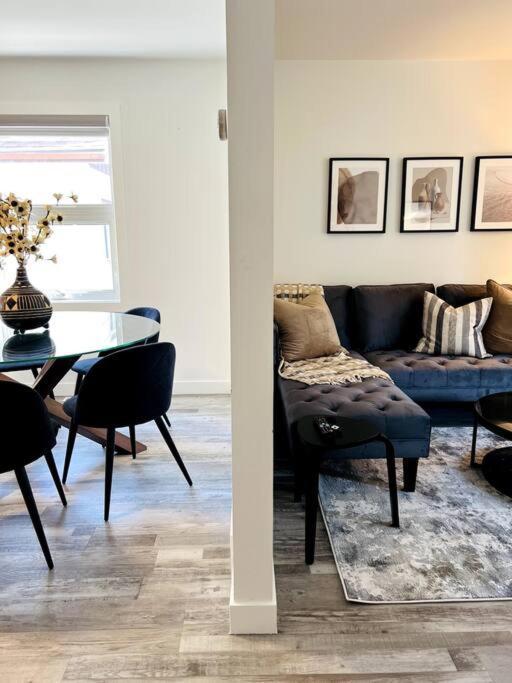 Villa Walking Distance To St Boniface, Easy Parking Winnipeg Exterior foto